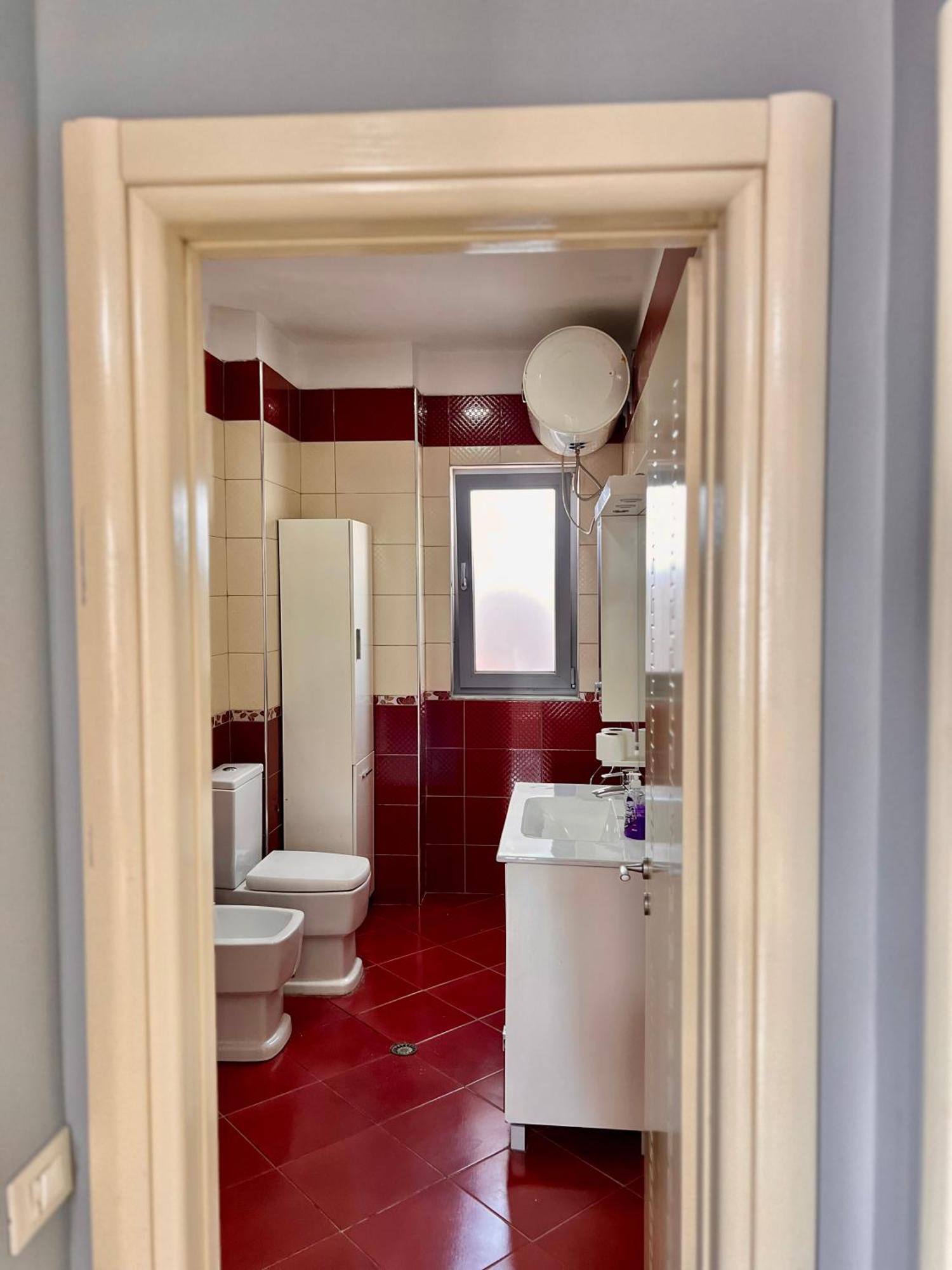 Boulevard Views - Spacious Tirana Apartment Exteriör bild